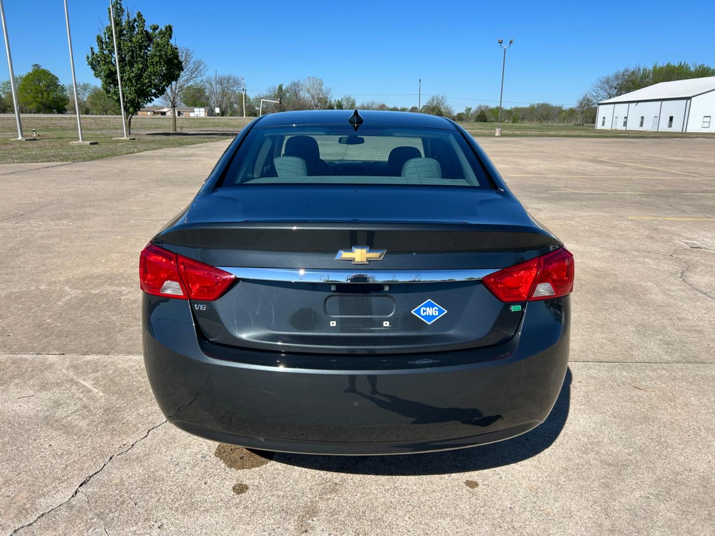 2015 Charcole /GRAY Chevrolet Impala LS (2G11Y5SN6F9) with an 3.6L V6 DOHC 24V CNG engine, 6A transmission, located at 17760 Hwy 62, Morris, OK, 74445, (918) 733-4887, 35.609104, -95.877060 - Photo#5